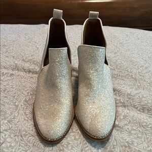Corkys White Glitter Ankle Booties Size 8‎